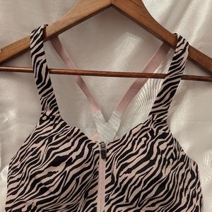 Victoria Secret Incredible Knockout Ultra Max Sports bra 36D